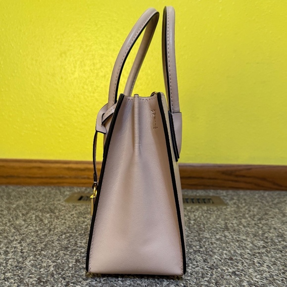 Michael Kors Mercer Love Detailed Messenger Handbag - Picture 8 of 16